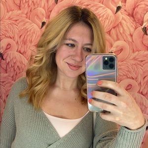 Meet your Posher, April